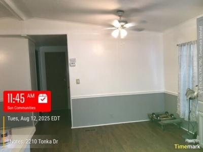 Photo 5 of 19 of home located at 2210 Tonka Drive Orlando, FL 32839