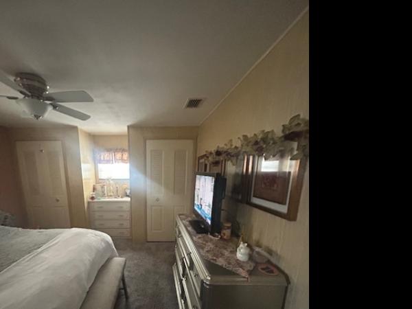 1977 TROP HS Mobile Home
