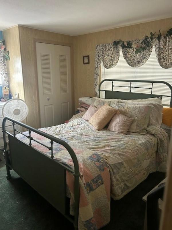 1977 TROP HS Mobile Home