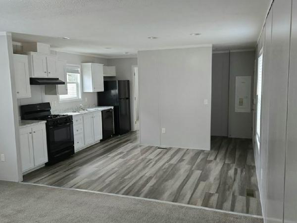 2021 Clayton - Lewistown PA 56GEM16663BH21-SAPPHIRE Manufactured Home