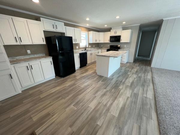 2026 Champion RAPB2860H32174-4BR Mobile Home