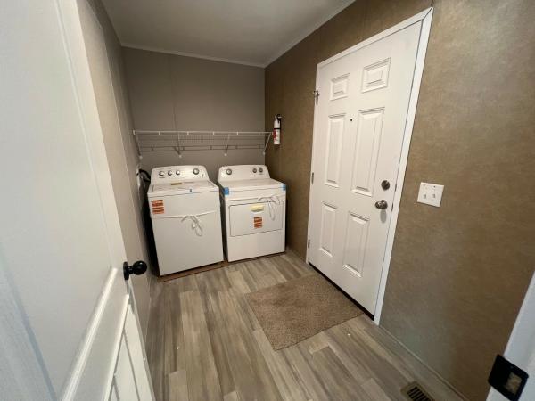 2026 Champion RAPB2860H32174-4BR Mobile Home