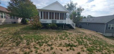 Photo 2 of 25 of home located at 52 Sagewood Circle Hooksett, NH 03106