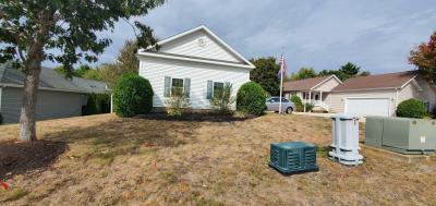 Photo 4 of 25 of home located at 52 Sagewood Circle Hooksett, NH 03106