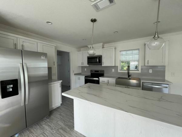 2025 Champion - Lake City Gulfport Mobile Home