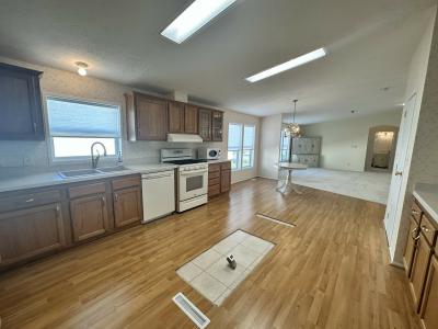 Photo 2 of 17 of home located at 29808 Vinewood Lane Gibraltar, MI 48173