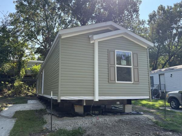 Photo 1 of 1 of home located at 3100 Old Colony Rd Warsaw, IN 46580