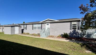 Mobile Home at 25890 Loudon Brownstown, MI 48134