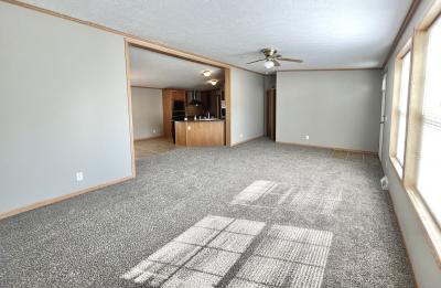 Photo 4 of 20 of home located at 25890 Loudon Brownstown, MI 48134