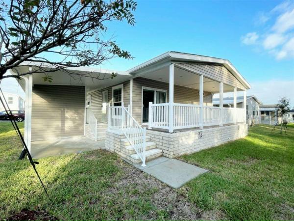 2023 Fleetwood - Douglas Raleigh w/ Rear Porch Mobile Home