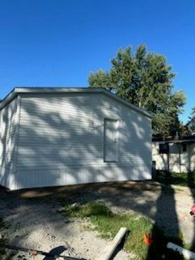 Mobile Home at 102 Baldwin Rd., Lot 70 Hebron, IN 46341