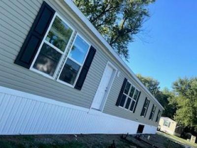 Mobile Home at 100 Baldwin Rd., Lot 69 Hebron, IN 46341