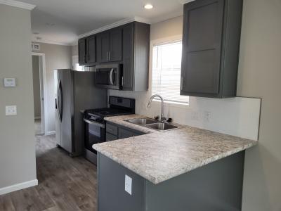 Mobile Home at 14 Canal Pontiac, MI 48341