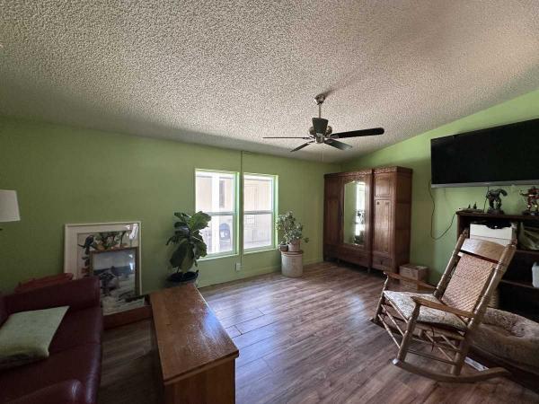 1993 Fleetwood Manufactured Home