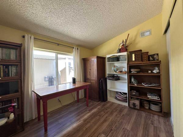 1993 Fleetwood Manufactured Home