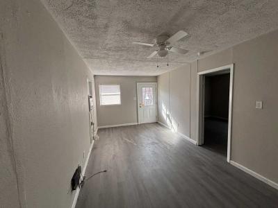 Photo 5 of 8 of home located at 8401 Bowles Rd., Lot 34 Tampa, FL 33637