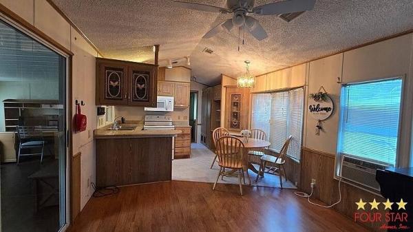1992 VILL  Home