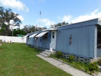 Photo 5 of 31 of home located at 38319 Ramblewood Blvd Zephyrhills, FL 33541
