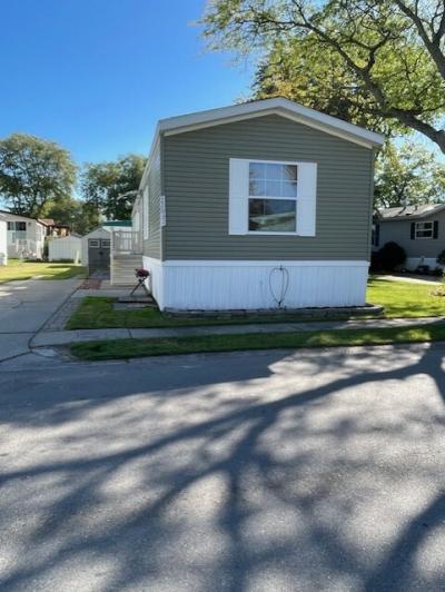 Mobile Home at 22031 Pillette Pl #400 Romulus, MI 48174