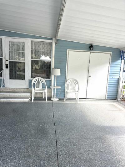 Photo 4 of 31 of home located at 4532 Avalon Cove Lot # 203 Lakeland, FL 33801