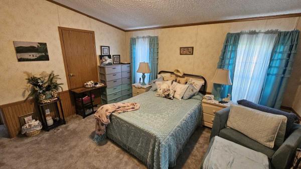 1991 Commodore Manufactured Home