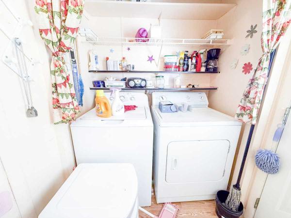 1992 Virginia Homes Radisson Manufactured Home