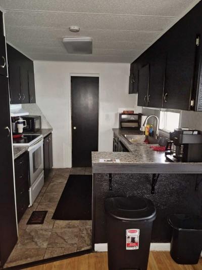 Mobile Home at 39248 Hwy 19 N. Tarpon Springs, FL 34689