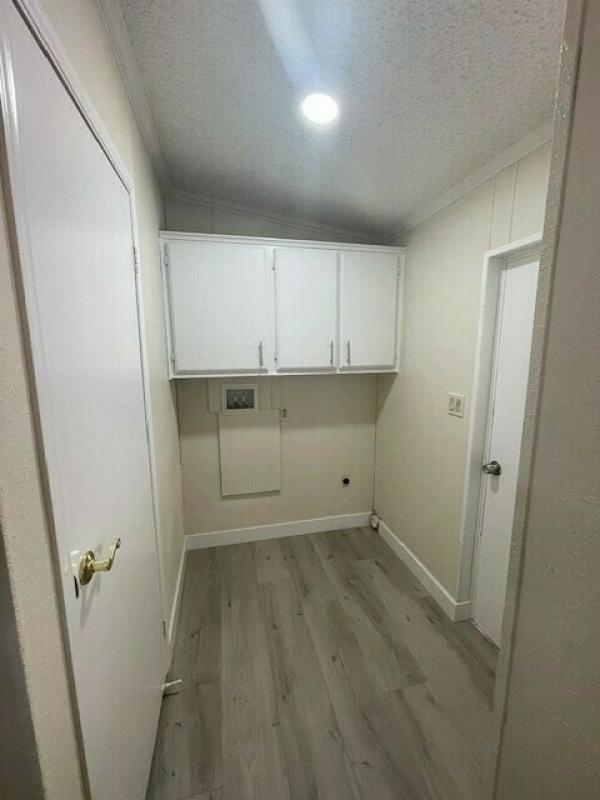1988 Cavco Manufactured Home