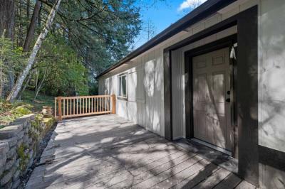 Photo 4 of 34 of home located at 16000 SE Powell Blvd #34 Portland, OR 97236