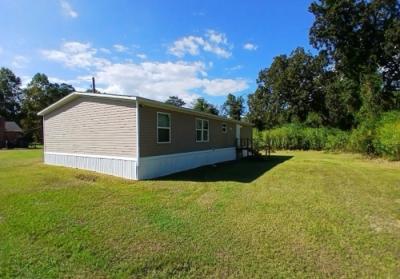 Photo 2 of 27 of home located at 210 Industrial Park Brookhaven, MS 39601
