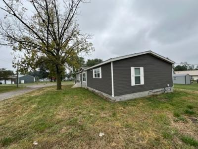 Photo 2 of 12 of home located at 305 Saint Clair St Bicknell, IN 47512