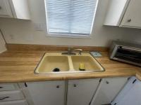 1975 Hillcrest Manufactured Home