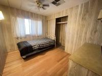 1975 Hillcrest Manufactured Home