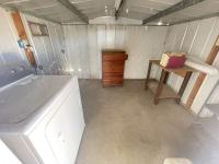 1975 Hillcrest Manufactured Home