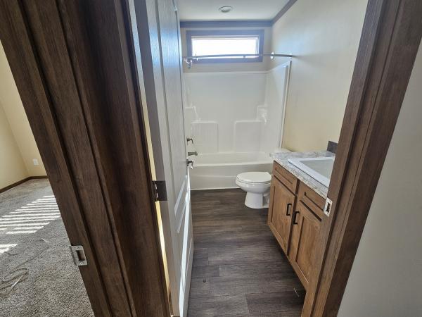2023 Clayton 32DEV28604A(Family/3BR) Mobile Home