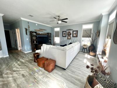 Photo 2 of 24 of home located at 2550 State Rd. 580 #0490 Clearwater, FL 33761