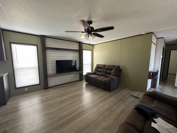 2017 Clayton Mobile Home