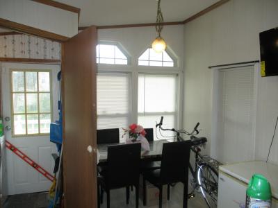 Photo 4 of 13 of home located at 23234 Fountain Dr Clinton Township, MI 48036