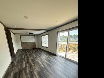 Photo 4 of 9 of home located at 10102 Kateri Ct Conroe, TX 77303