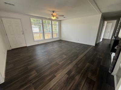 Photo 4 of 10 of home located at 10526 Bosco Ct Conroe, TX 77303