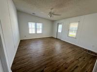 1990 FLEE Manufactured Home