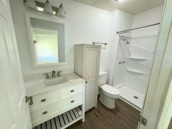 1990 FLEE Manufactured Home