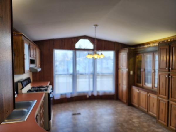 1987 Schult M228046 Mobile Home