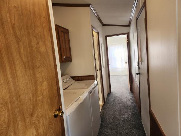 1987 Schult M228046 Mobile Home