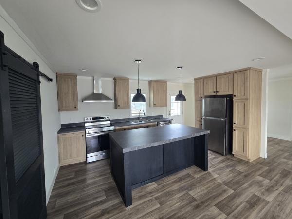 2024 Clayton 52TEM28604B Mobile Home