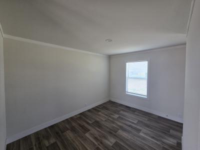 Photo 5 of 7 of home located at 447 Pineland Avenue Kyle, TX 78640