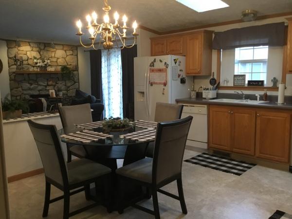 2002 Fall Creek Mobile Home
