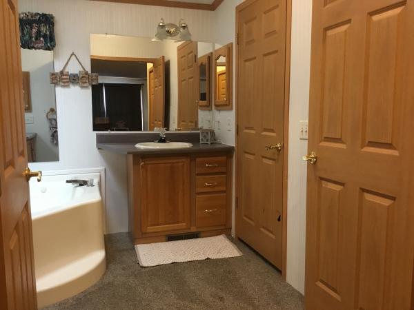 2002 Fall Creek Mobile Home