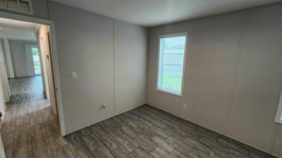 Photo 4 of 16 of home located at 6776 Townsend Rd., #173 Jacksonville, FL 32244