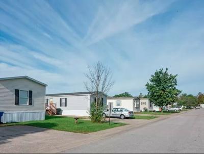 Mobile Home at 2339 Wellington Green Drive #70 Clarksville, IN 47129